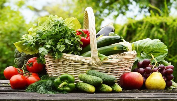 Nên ăn rau củ quả tươi mỗi ngày