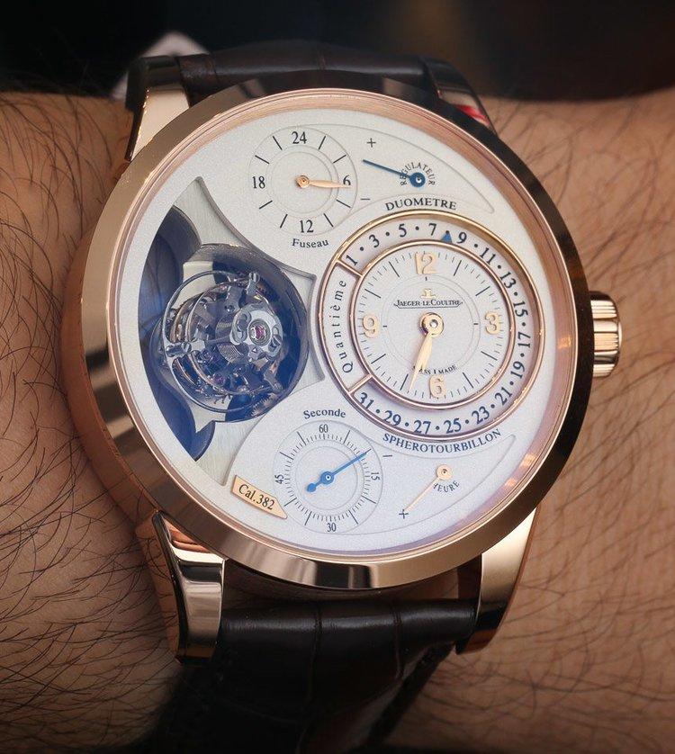 Một mẫu đồng hồ của Jaeger-LeCoultre