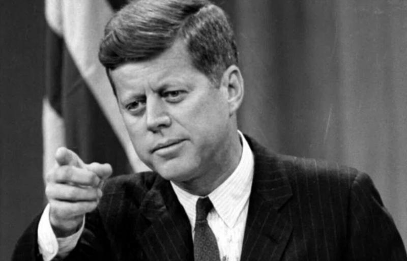 Tổng thống John F. Kennedy