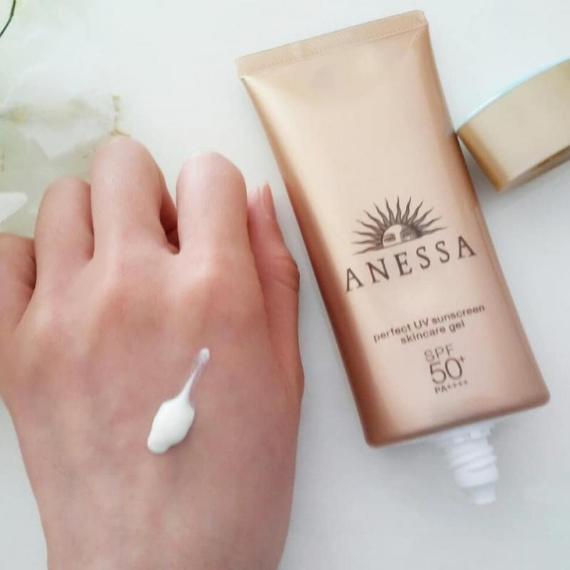 Kem chống nắng bảo vệ da hoàn hảo Anessa Perfect UV Sunscreen Skincare Milk SPF 50+ PA++++