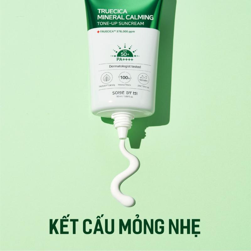 Kem chống nắng Some By Mi Truecica Mineral 100 Calming Suncream SPF50+/PA+++
