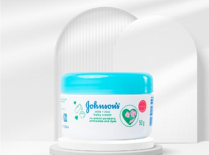 Kem dưỡng da chứa sữa & gạo Johnson Baby