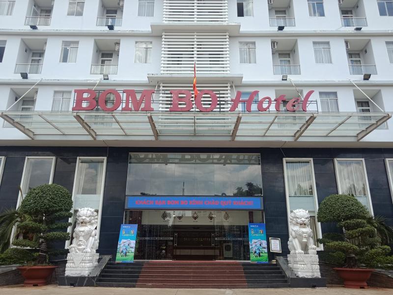 Khách Sạn Bom Bo