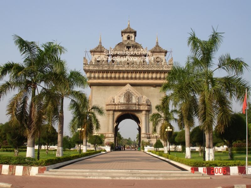 Khải Hoàn Môn Patuxay Gate