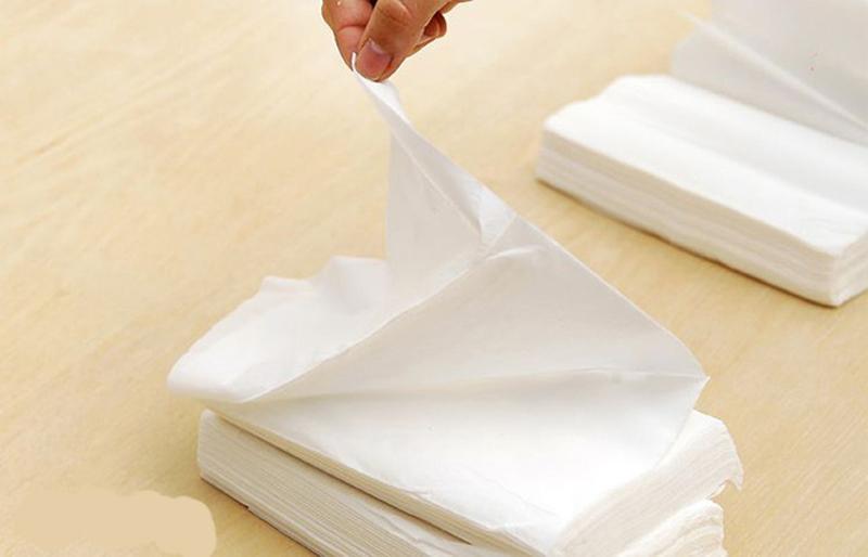 Khăn giấy khô và khăn giấy ướt