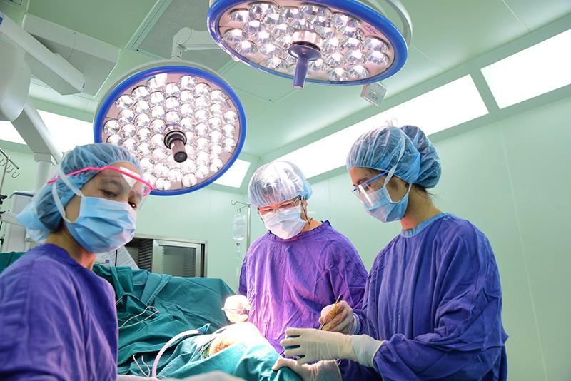 Chuyên khoa Chấn thương chỉnh hình với đội ngũ bác sĩ giỏi và trang thiết bị hiện đại