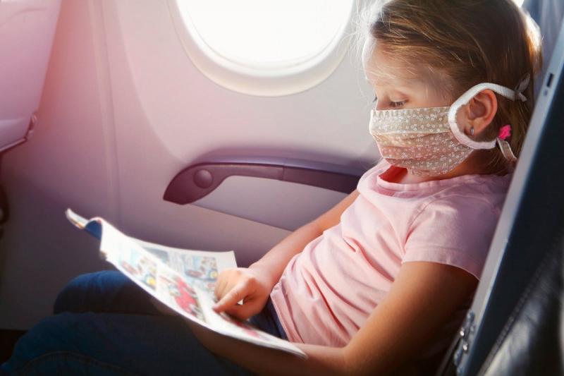 Không nên sử dụng sách, tạp chí có sẵn trên máy bay