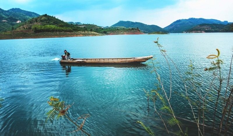 Khu du lịch hồ Doãn Văn