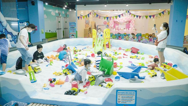 Khu vui chơi trẻ em tiNiWorld Vincom Mega Mall Thảo Điền Quận 2