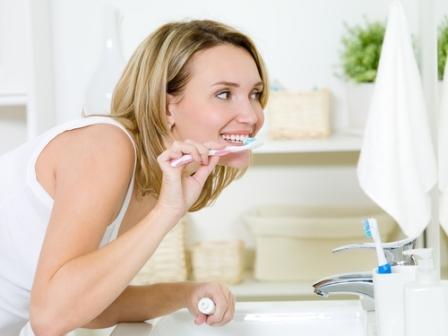 Kiêng đánh răng là quan niệm hoàn toàn sai lầm