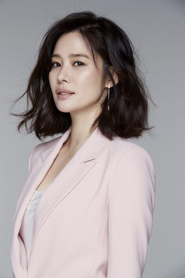 Nữ diên viên Kim Hyun Joo