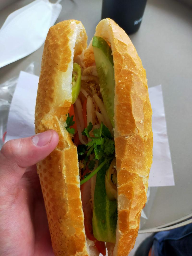 Kim Sơn - Bánh Mì & Xôi