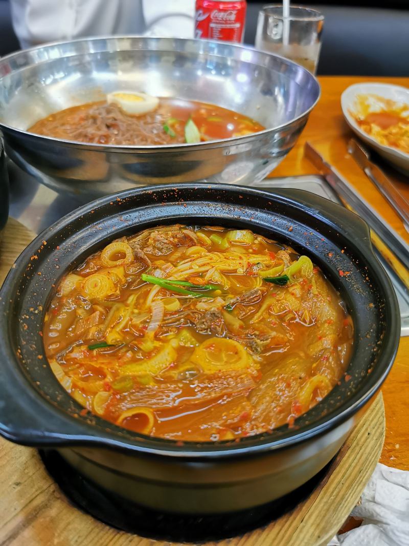 Kimbab & Joeng BBQ