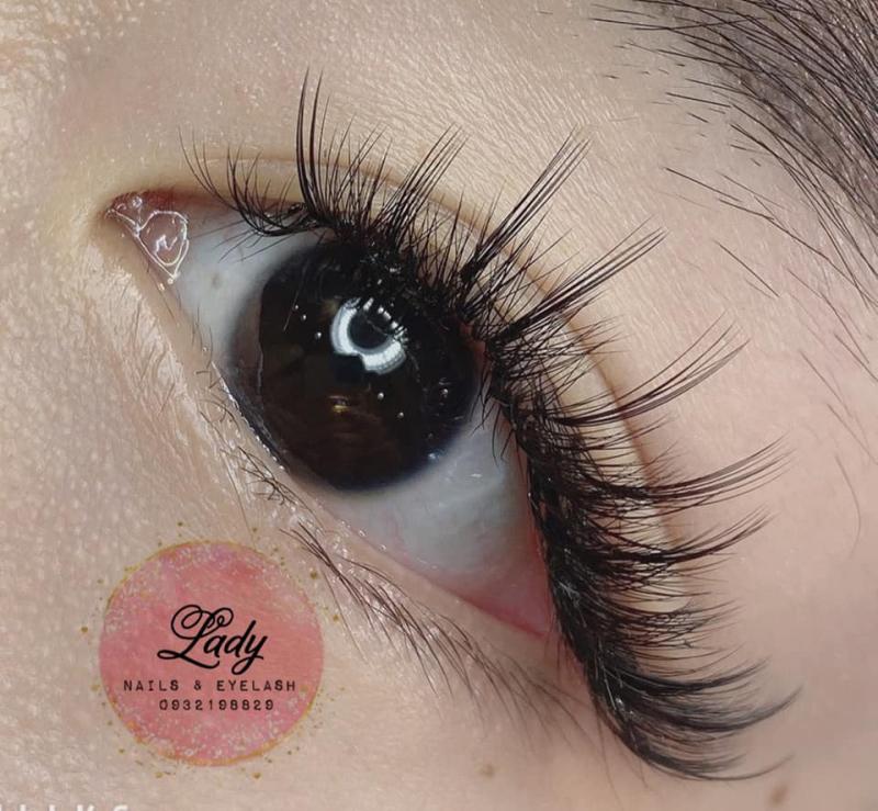 Lady Nails & Eyelash