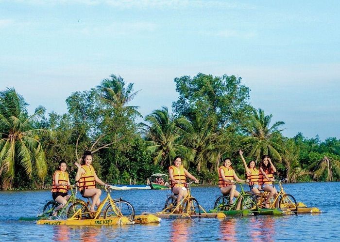 Làng du lịch Tre Việt với các trò chơi vận động cho bạn thỏa sức check in
