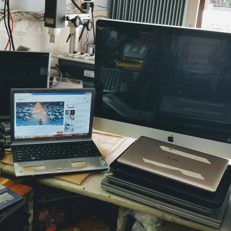 Laptop Gia Huấn