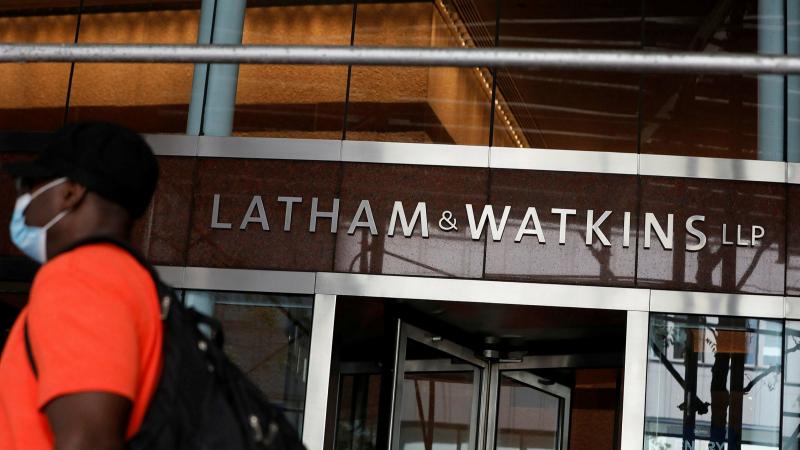 Latham & Watkins vừa là tên công ty cũng vừa là tên 2 người đồng sáng lập