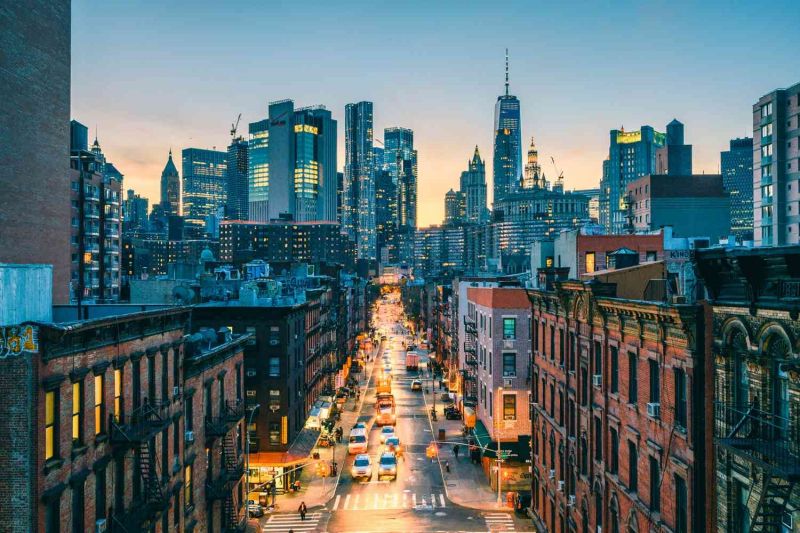Nhiều người sống ở thành phố New York hơn 40 trên 50 tiểu bang