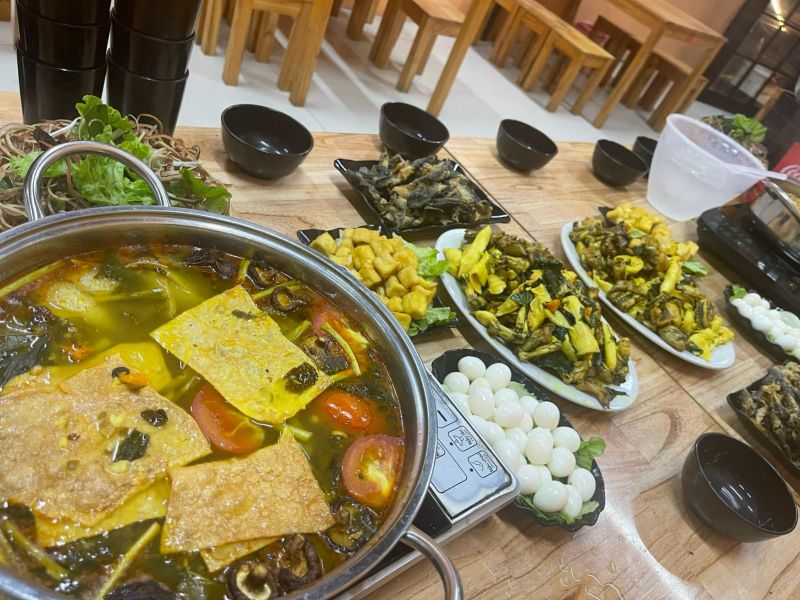 Lẩu Ốc Lốc - HongKong Seafood