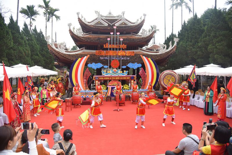 Lễ Hội Chùa Hương