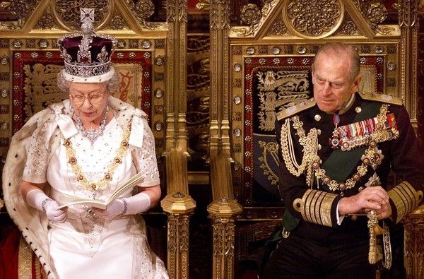 Nữ hoàng Elizabeth II và Hoàng thân Philip