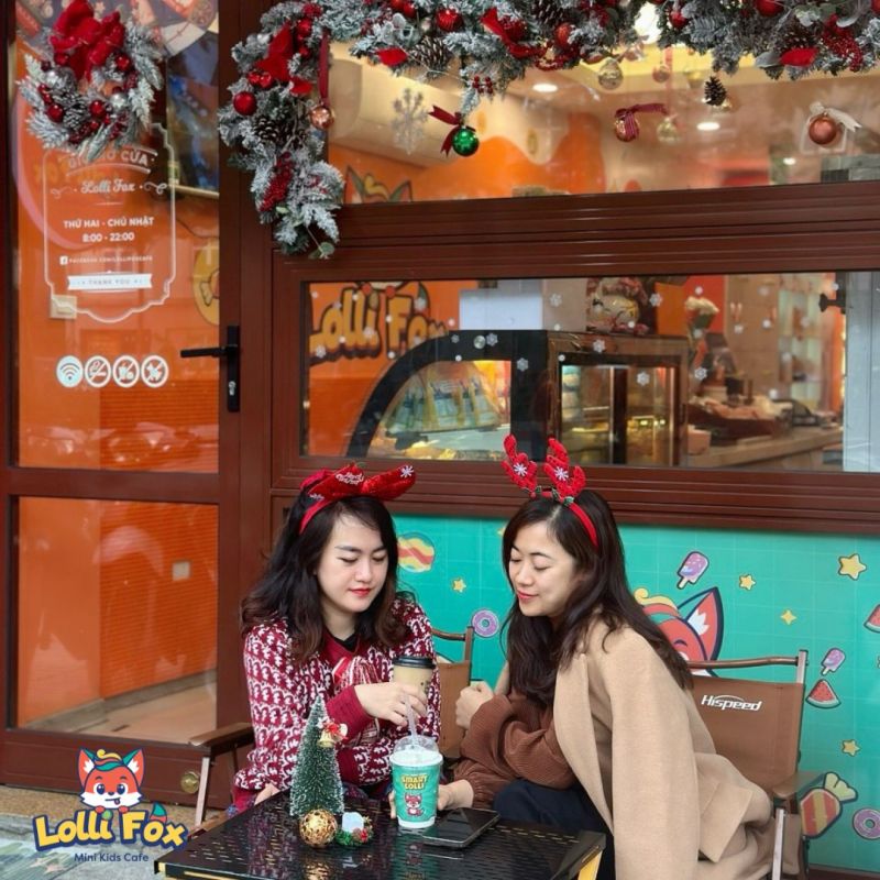 Lolli Fox Mini Kids Cafe