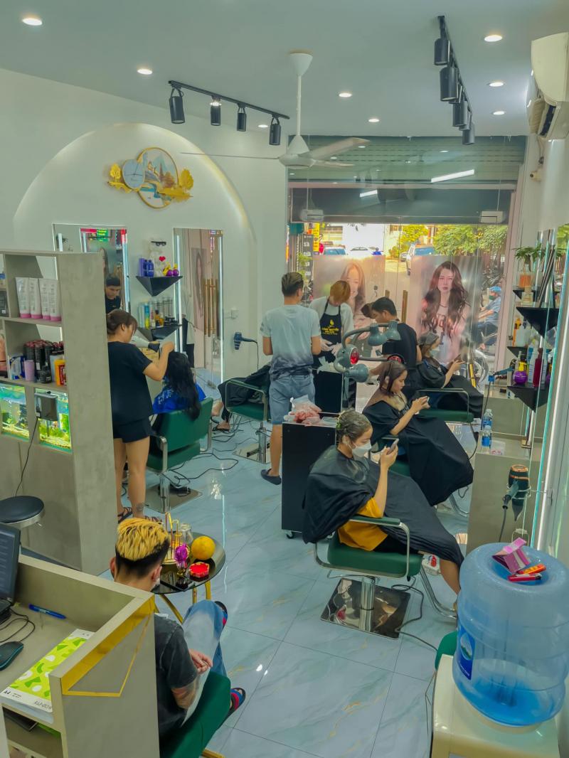 Long Nguyễn Hair Salon