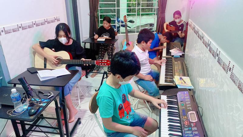 Lớp Học Nhạc Bình Minh