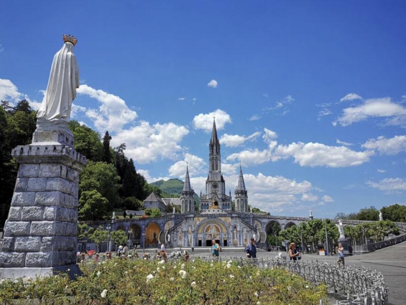 Thánh địa Lourdes