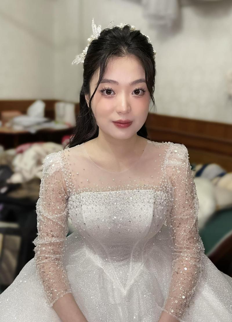 Luc Thu Trang makeup (Thi Vu Wedding)