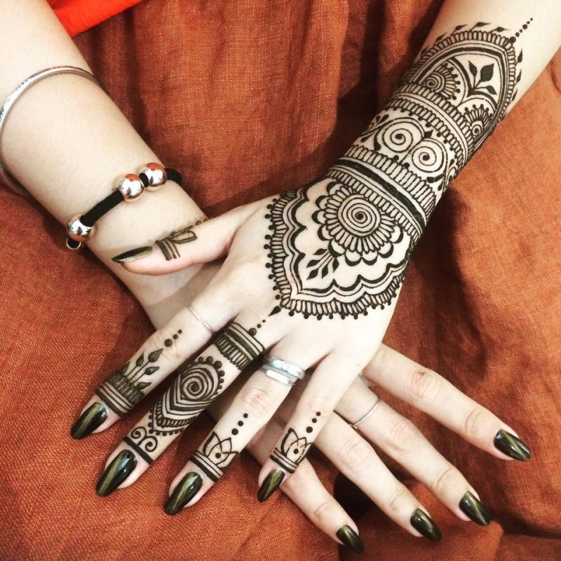 Lucy Henna - Henna Tattoo Vietnam