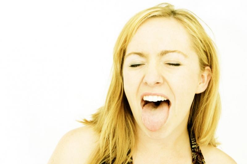 Lưỡi phụ nữ chứa nhiều nụ vị giác hơn đàn ông