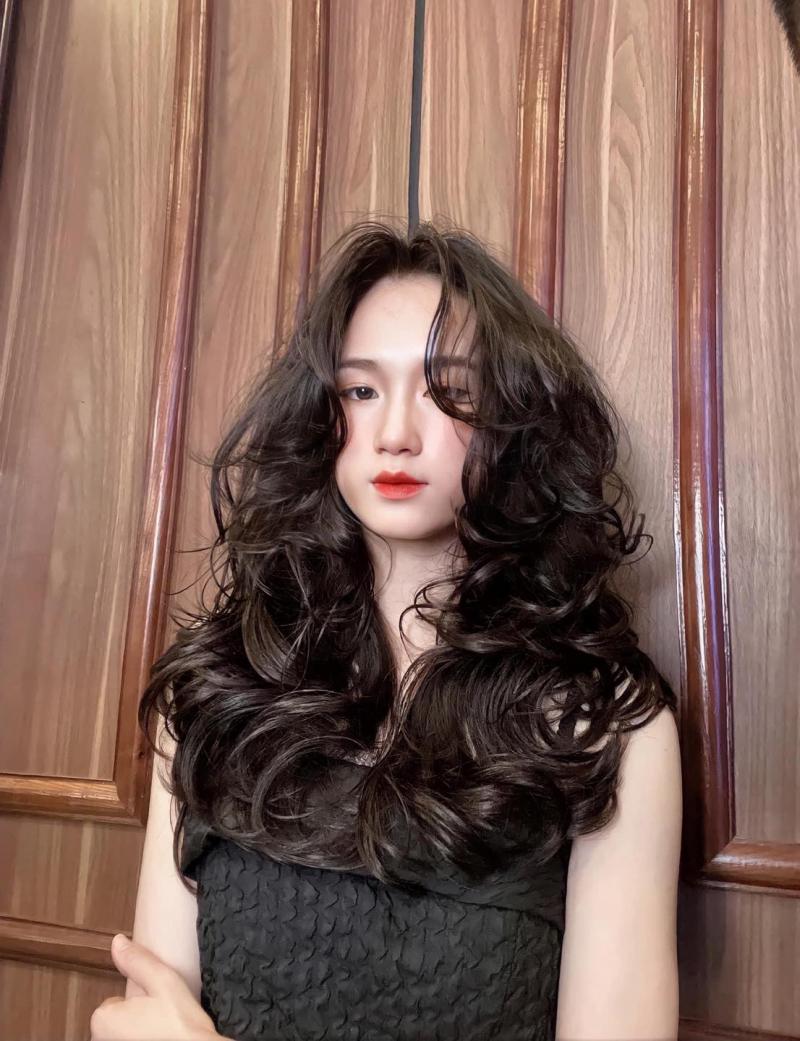 ﻿Lưu Phạm Hair & Academy