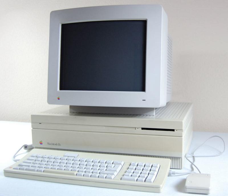 Macintosh IIx 1988