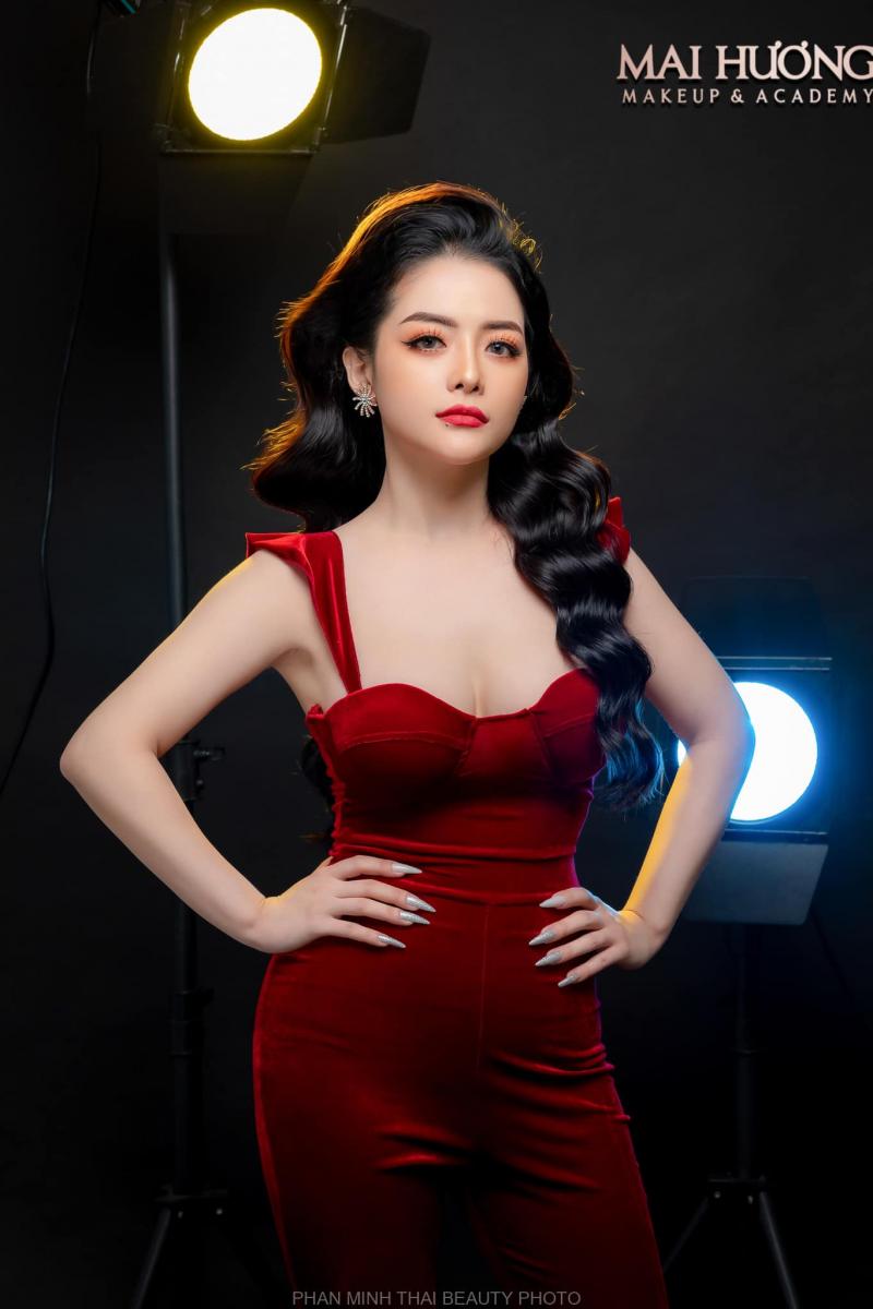 Mai Hương makeup