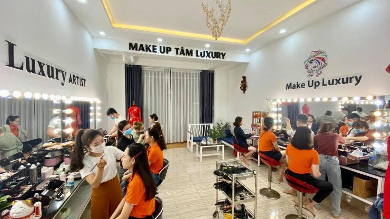 Make Up Tâm Luxury