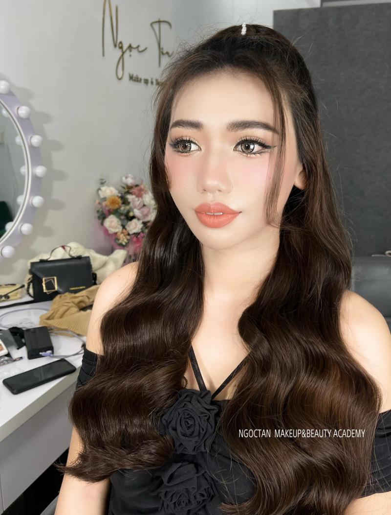 Makeup Tan Phan
