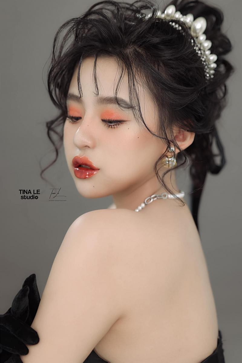 Makeup TIna Lê