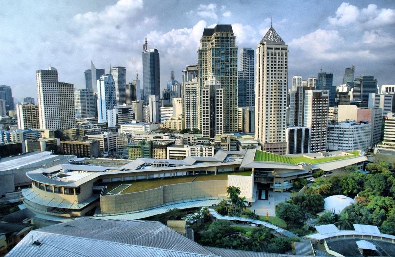 Manila là trung tâm kinh tế và chính trị của Philippines
