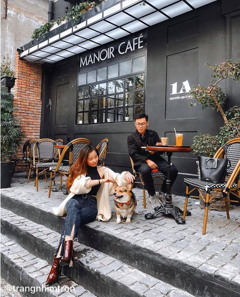 Manoir Café