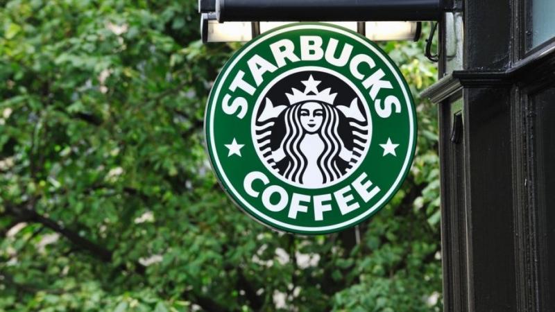 Starbucks - thương hiệu nổi tiếng nhất dùng màu xanh lá cây