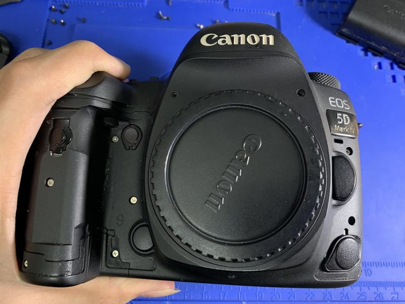 Máy ảnh Canon 5D Mark IV