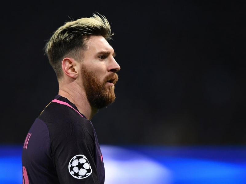 Messi là cầu thủ đầu tiên trong lịch sử ghi 5 bàn trong một trận đấu ở Champions League vào năm 2012
