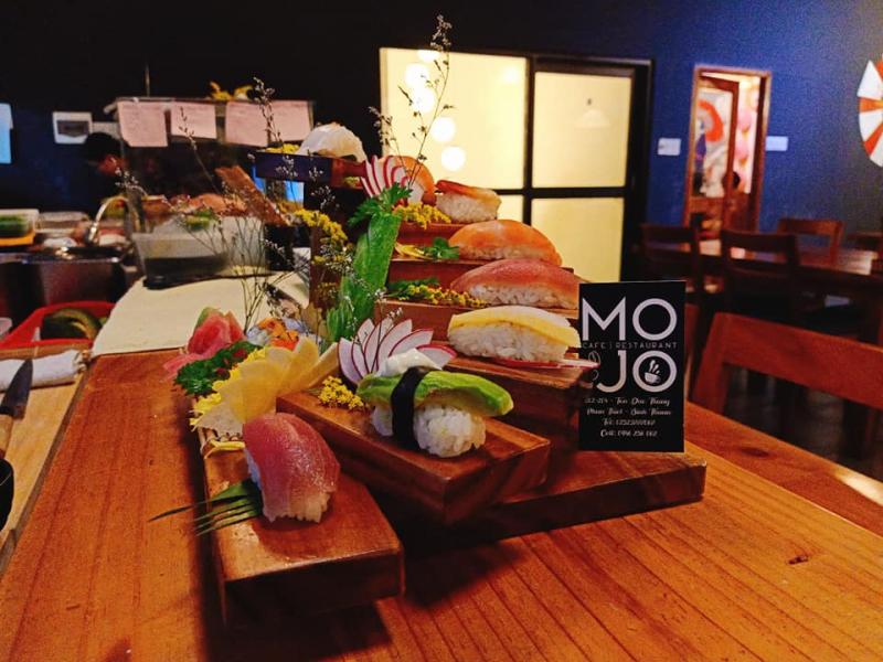 Mojo Cafe Restaurat