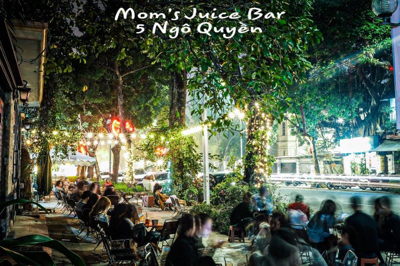Mom's Juice Bar