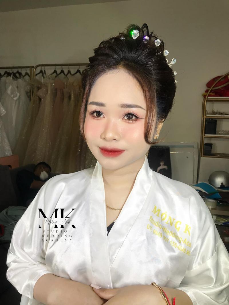 Mộng Kha makeup