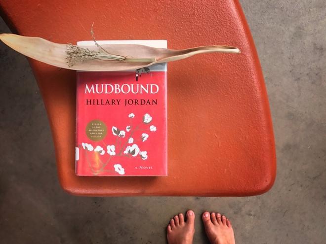 Cuốn sách Mudbuond