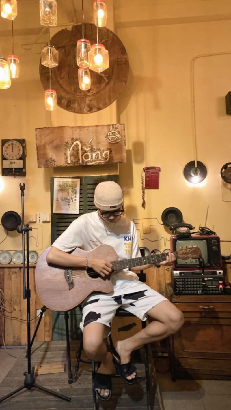Nắng Acoustic Coffee