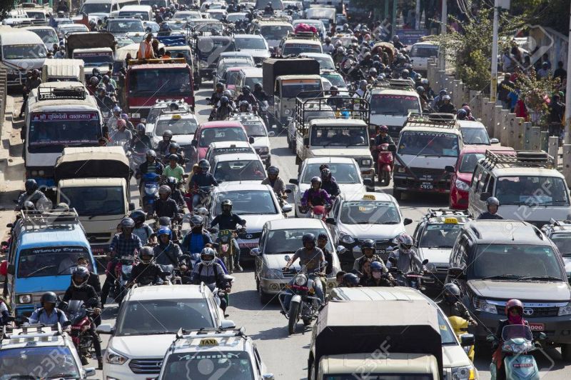 Giao thông vô cùng đông đúc tại Nepal