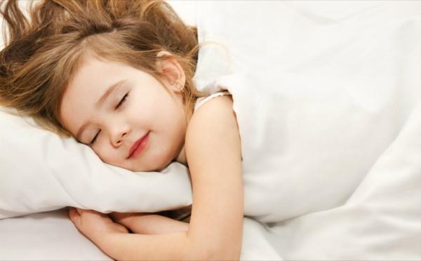 Ngủ đủ giấc để thúc đẩy trao đổi chất giúp giảm mỡ bụng